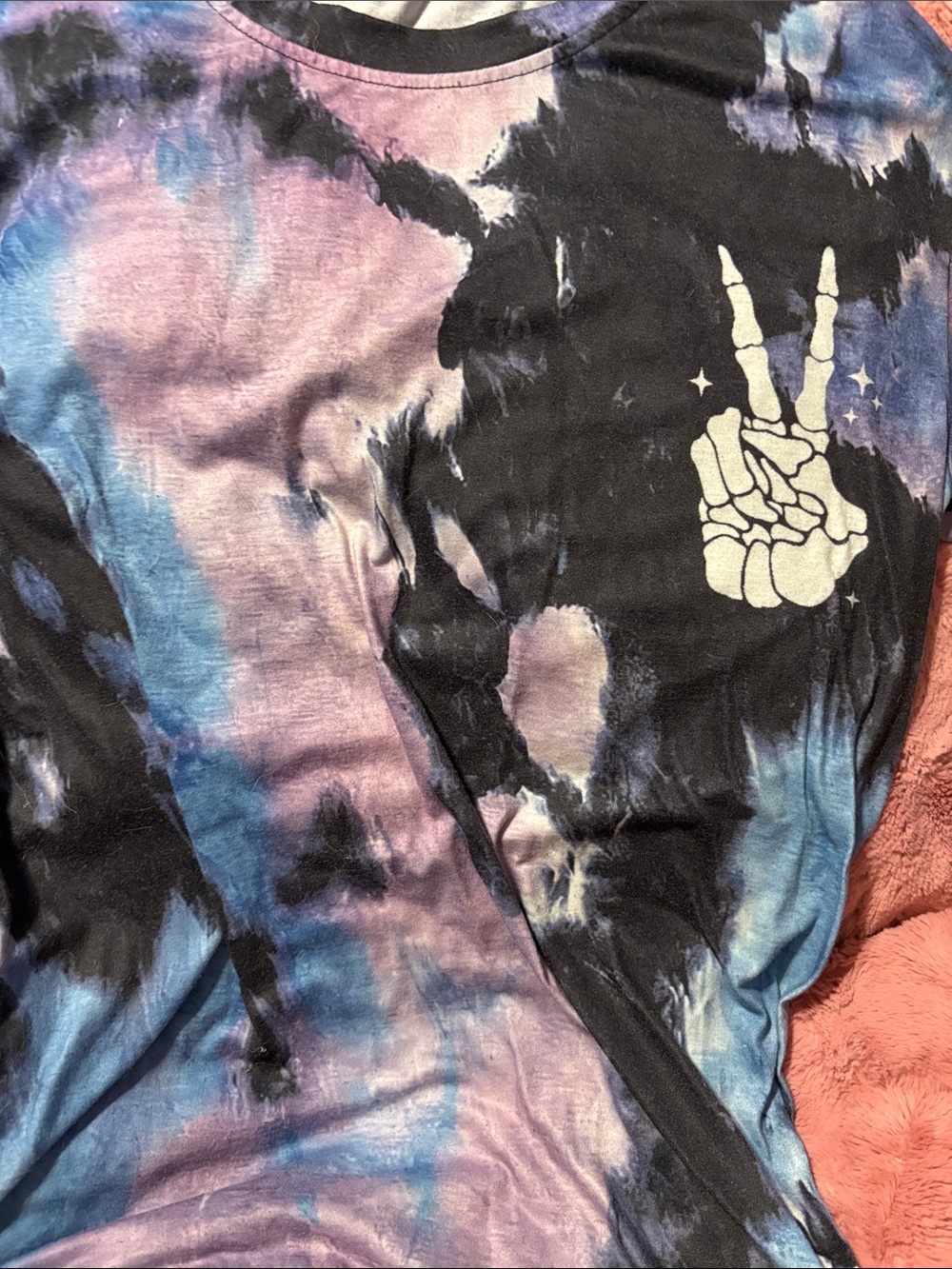 Womens Tie-Dye Peace Hand Graphic Tee - Purple & Blue small